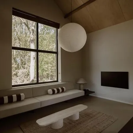 Oak House Vrijstaand Bad En Hottub Op Biobrandstof بيت للعطل Nistelrode